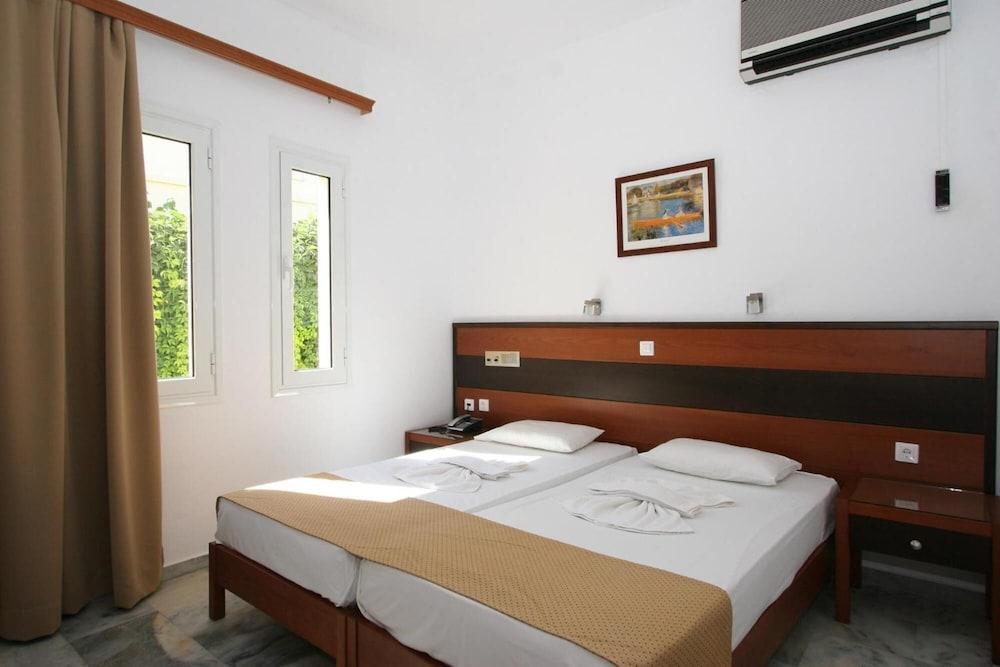 Nontas Suites Agioi Apostoli  Exterior foto